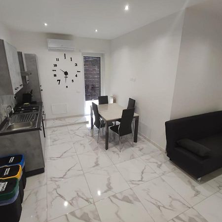 Intero Appartamento Casa Vacanze "Il Pino" Roma Infernetto Zewnętrze zdjęcie